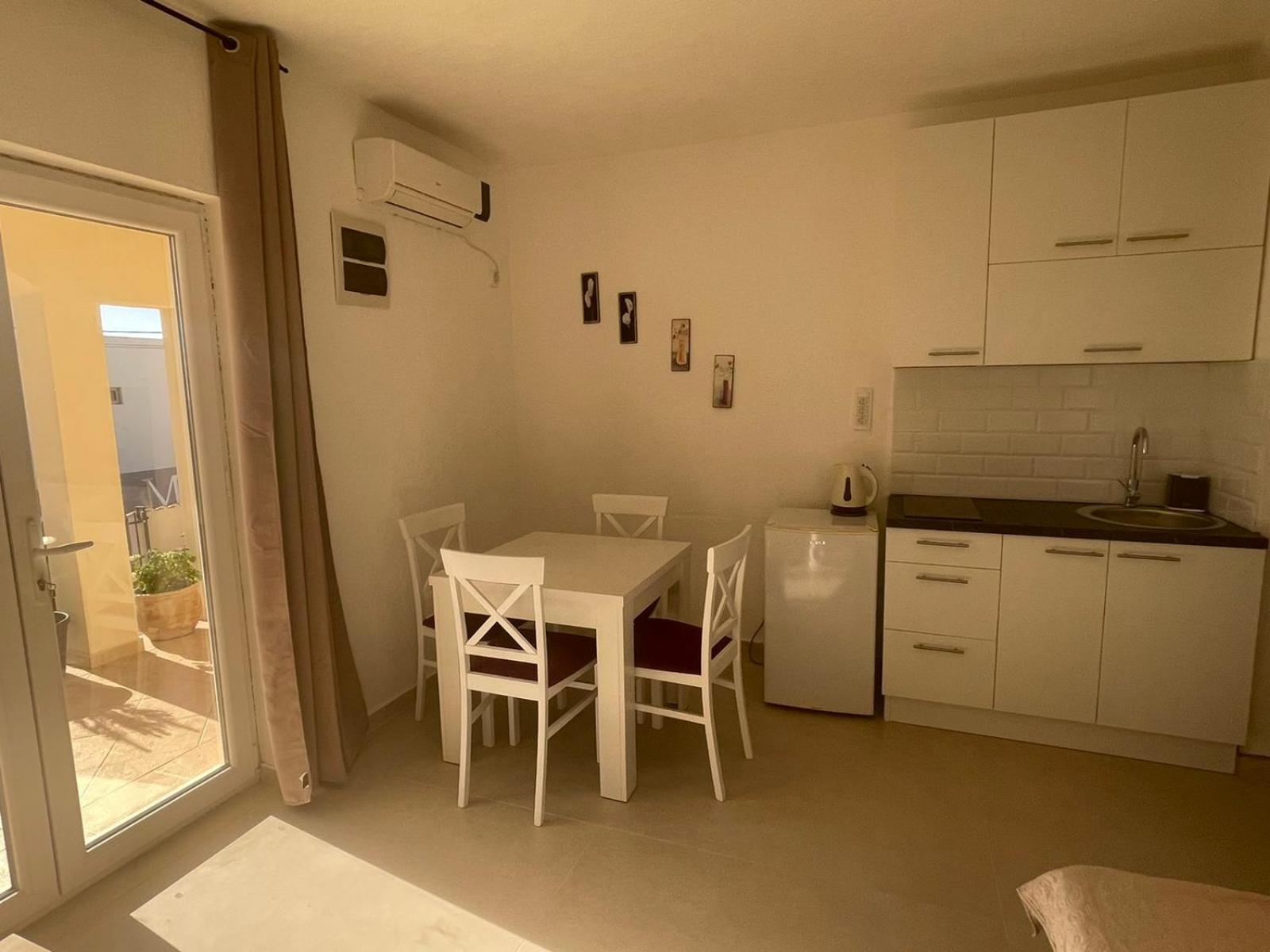 Talija Apartments Krimovica Budva Quarto foto